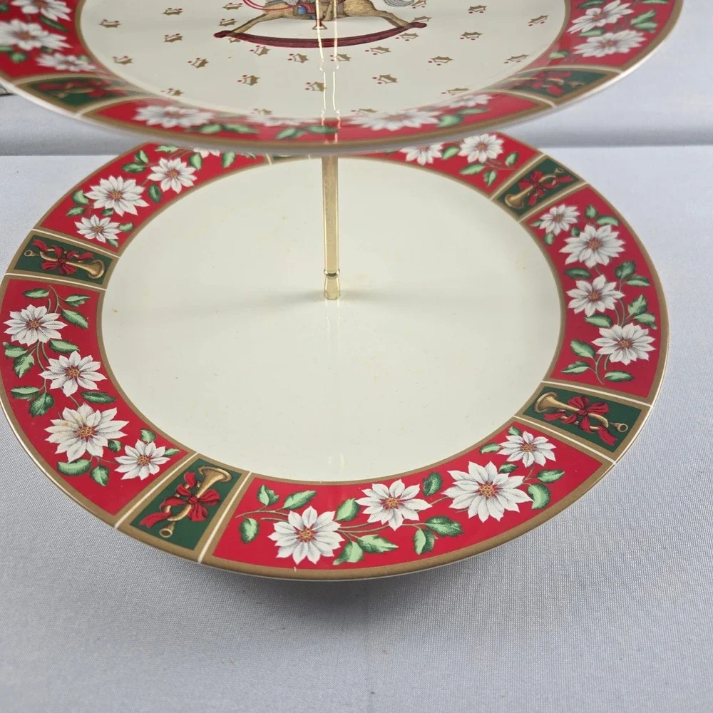Vintage Charlton Hall Christmas Two-Tier Cake Cheese Dessert Server Holiday